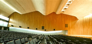 KNAUF-Ángela-García-de-Paredes-Palau de Congresos de Peñísco