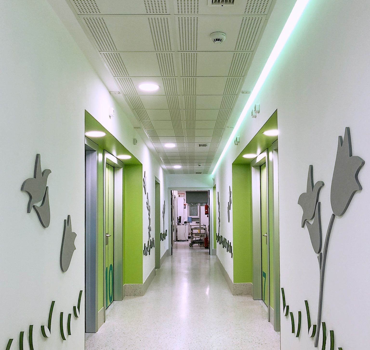 Rehabilitación de la planta de neuropsiquiatría del Hospital Infantil Niño Jesús en Madrid- URSA