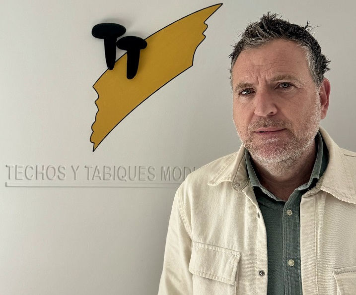 JAVIER GÓMEZ- TECHOS Y TABIQUES MODULARES - 2025