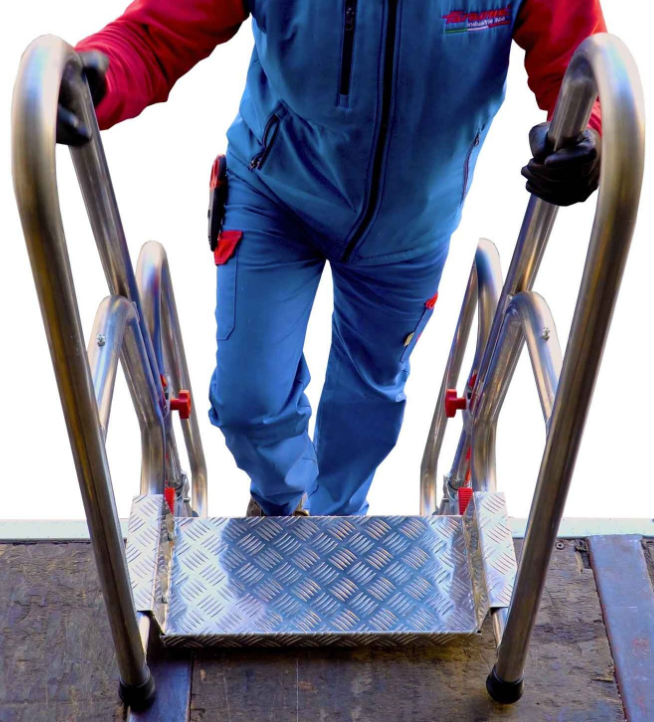 FARAONE ESCALERAS CAMIÓN DESCARGA